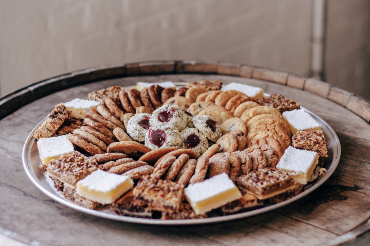 Cookie serving platter sale