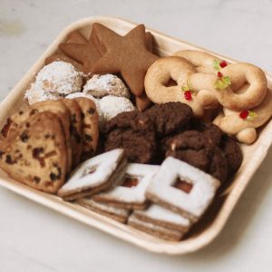 Holiday Cookie Tray 36 pcs