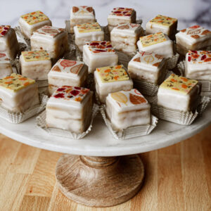 Petit Fours Glacé